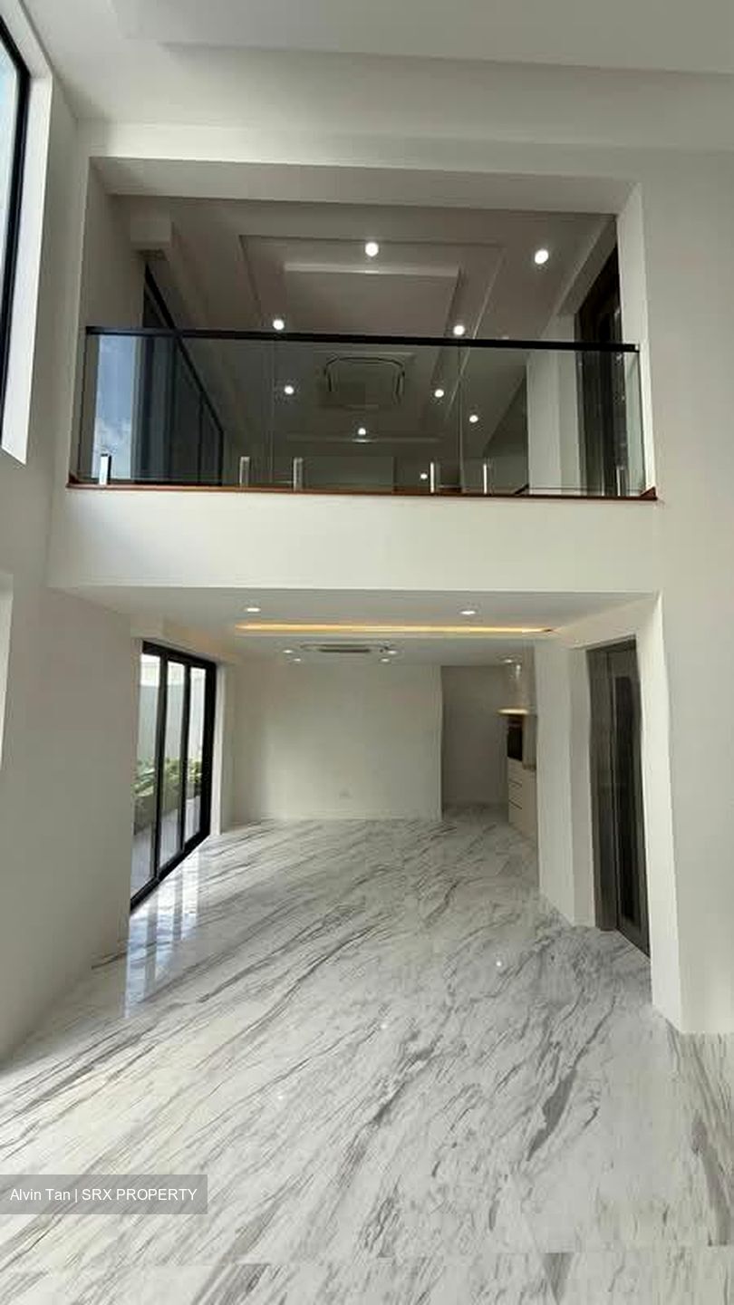 Lucky Hills (D16), Terrace #533198491